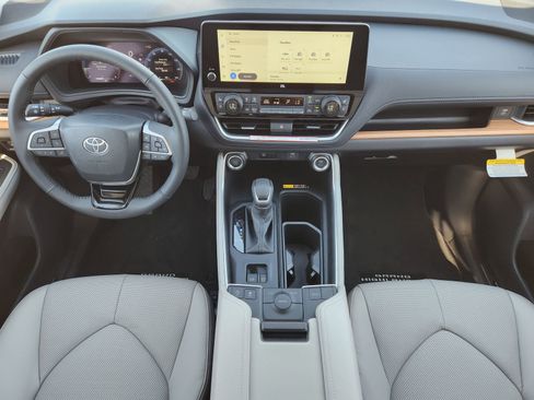 New 2026 Toyota Grand Highlander Limited image 24