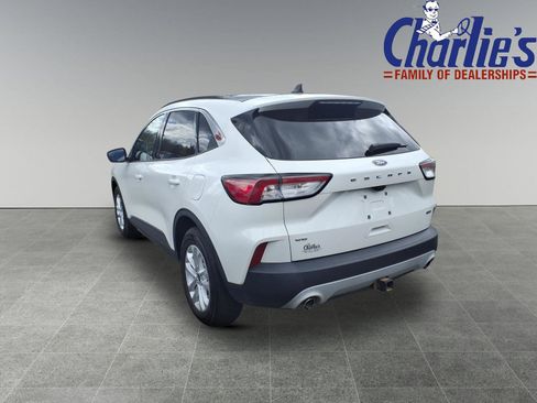 Used 2021 Ford Escape SE w/ Cold Weather Package FWD image 5