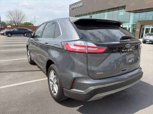Used 2024 Ford Edge SEL image 13