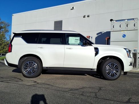 New 2026 Nissan Armada SL w/ Convenience Package image 3