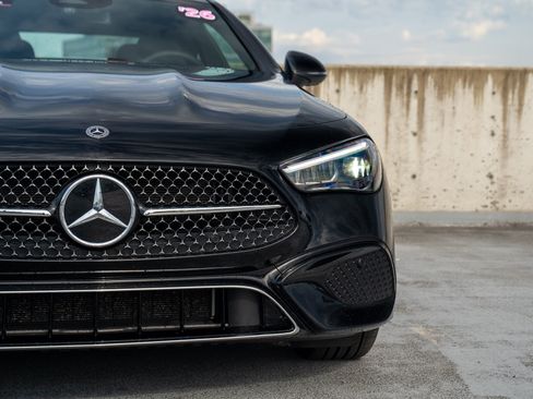 Used 2026 Mercedes-Benz CLE 300 4MATIC Coupe image 8