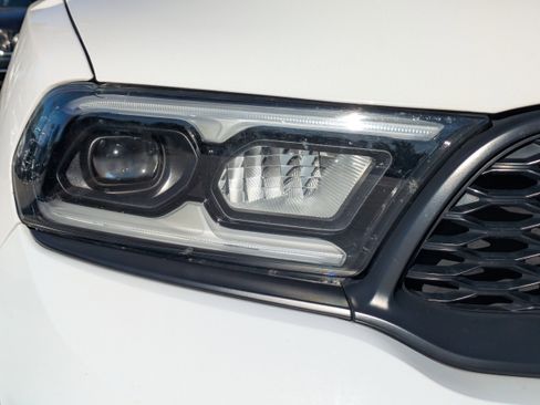 Used 2022 Dodge Durango R/T w/ Hemi Orange Plus Package image 10