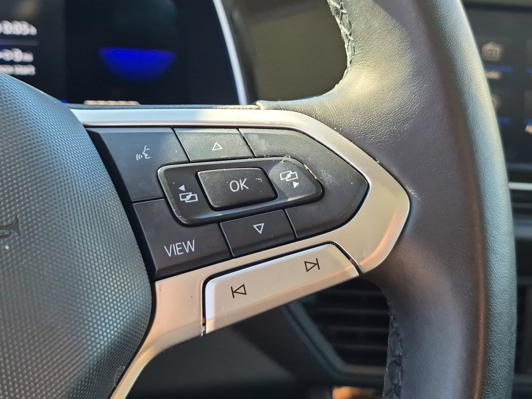 Used 2022 Volkswagen Jetta SE FWD image 18