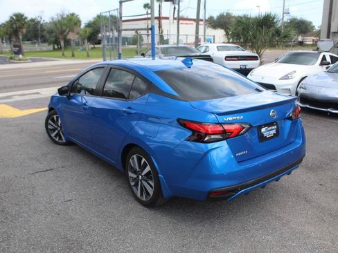 Used 2020 Nissan Versa SR w/ Convenience Package FWD image 5