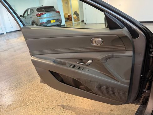 Used 2026 Hyundai Elantra Sport FWD image 18