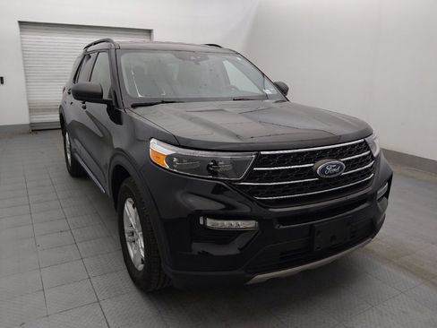 Used 2023 Ford Explorer XLT w/ Equipment Group 202A image 13