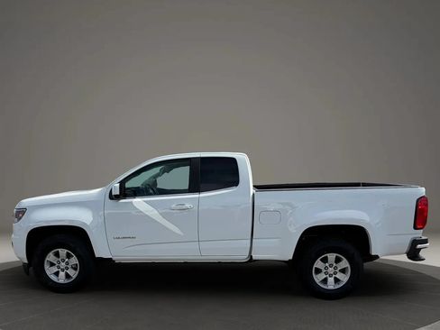 Used 2020 Chevrolet Colorado W/T w/ WT Convenience Package RWD image 3