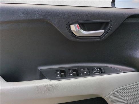Used 2023 Kia Rio S w/ Technology Package FWD image 11