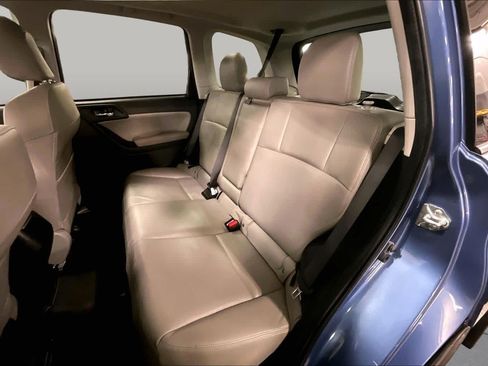 Used 2015 Subaru Forester 2.5i Limited AWD/4WD image 21