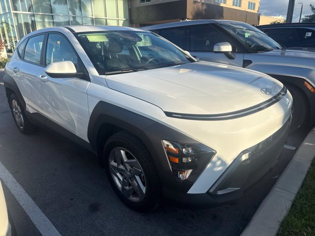 Used 2025 Hyundai Kona SE FWD image 3