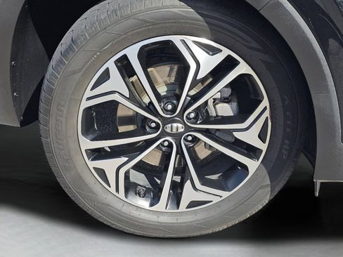 Used 2020 Hyundai Santa Fe Limited AWD/4WD image 18