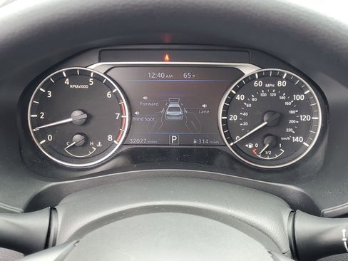 Used 2025 Nissan Altima 2.5 SV image 18