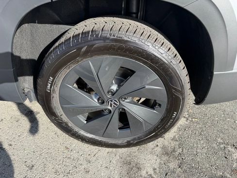 New 2026 Volkswagen Taos S image 12