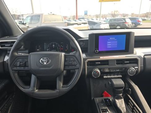 New 2026 Toyota Tacoma SR5 AWD/4WD image 11