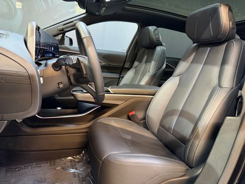 Certified 2024 Cadillac Lyriq Luxury RWD image 5