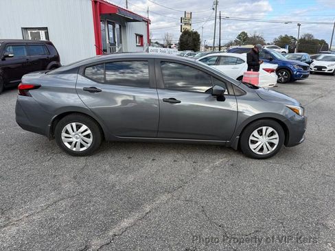 Used 2020 Nissan Versa S image 4