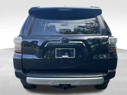 Used 2022 Toyota 4Runner TRD Off-Road Premium AWD/4WD image 12
