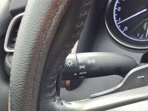 Used 2023 Toyota Camry SE image 24