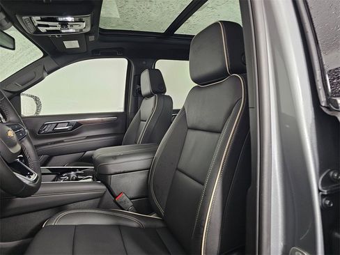 New 2026 Chevrolet Suburban Premier w/ Sun And Tow Package image 24