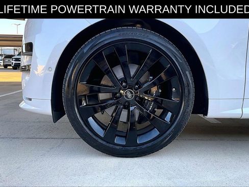 Used 2024 Land Rover Range Rover Sport Dynamic SE image 9