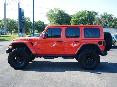 Used 2019 Jeep Wrangler Unlimited Rubicon w/ Cold Weather Group AWD/4WD image 3
