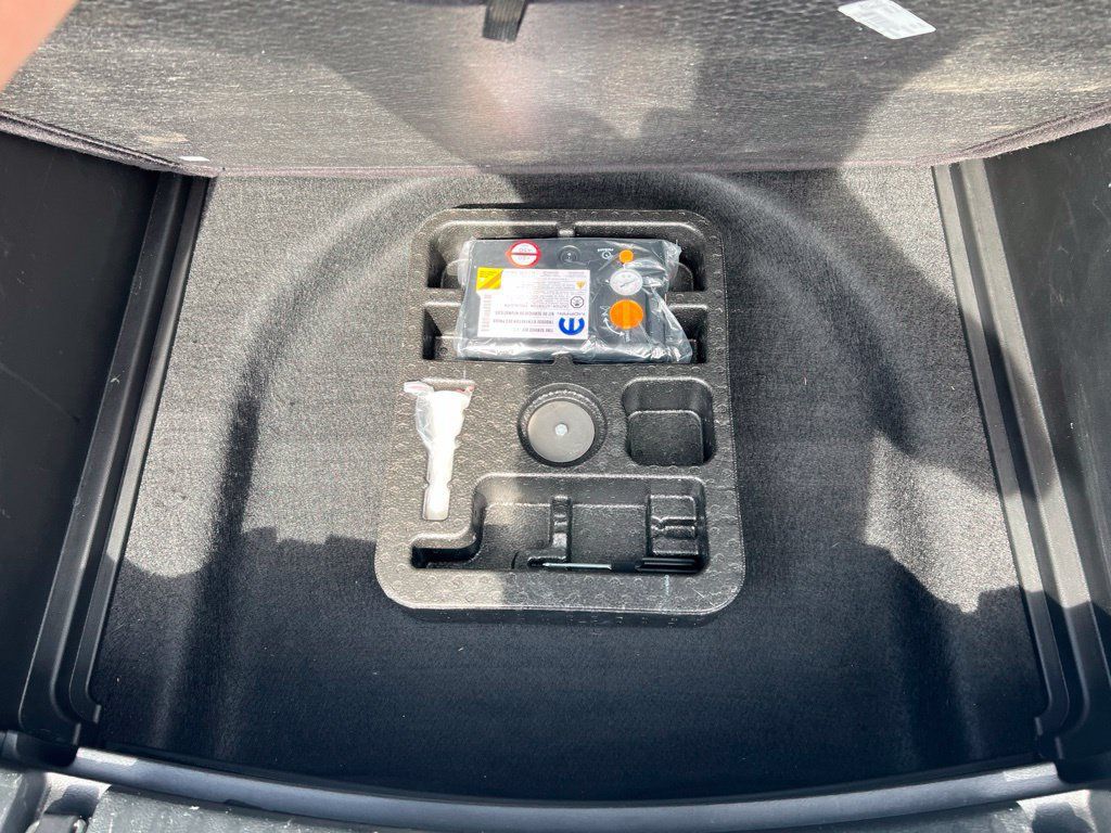 Used 2023 Jeep Compass Limited AWD/4WD image 25