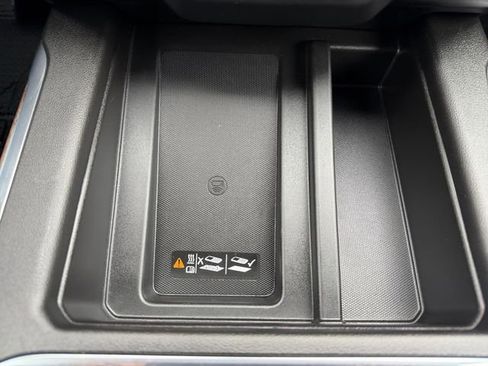 Used 2019 Chevrolet Silverado 1500 High Country image 27