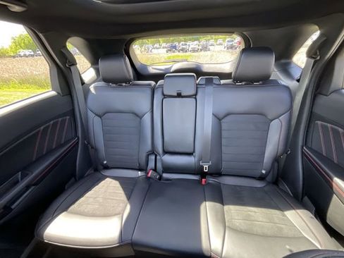 Used 2024 Ford Edge ST-Line w/ Class II Trailer Tow Package AWD/4WD image 23