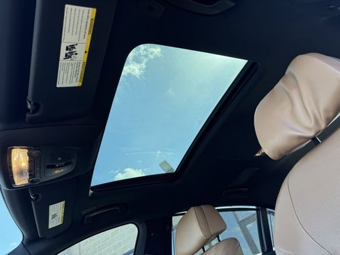 Used 2015 BMW 740Li image 24