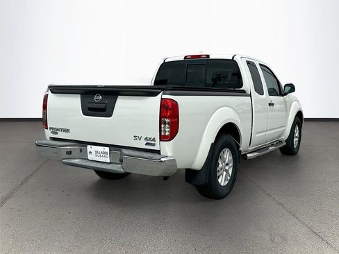 Used 2019 Nissan Frontier SV image 7