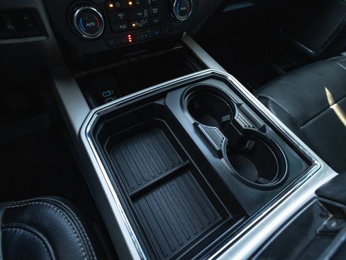 Used 2017 Ford F350 Lariat w/ Chrome Package image 23