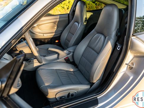 Used 2002 Porsche 911 Carrera image 8