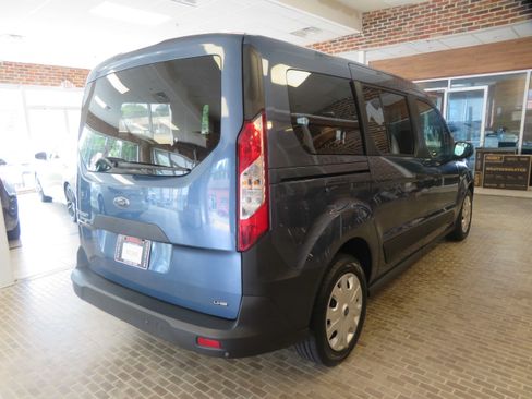 Used 2022 Ford Transit Connect XL FWD image 4