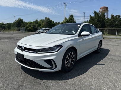 New 2025 Volkswagen Jetta SE