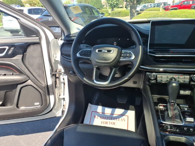 Used 2022 Jeep Compass Trailhawk w/ Trailhawk Elite Group AWD/4WD image 12