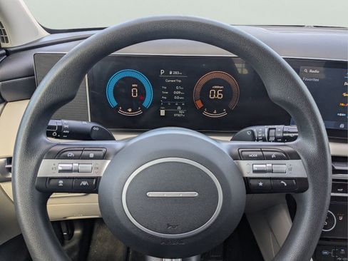 Used 2025 Hyundai Tucson SEL FWD image 28