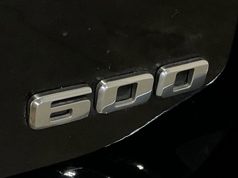 Used 2024 Cadillac Escalade ESV Premium Luxury image 8