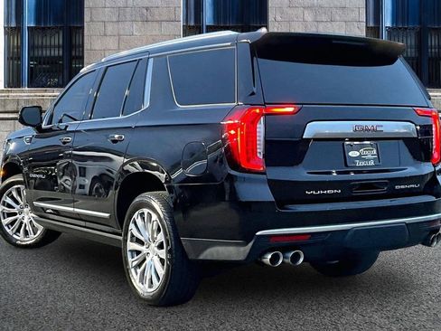 Used 2023 GMC Yukon Denali image 10