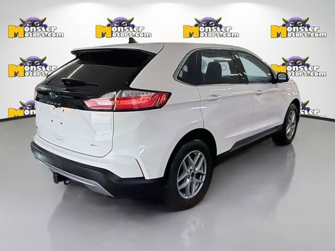 Used 2024 Ford Edge SEL w/ Convenience Package image 4