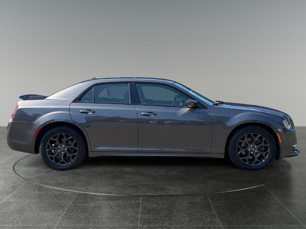 Used 2019 Chrysler 300 S w/ 300S Premium Group AWD/4WD image 11