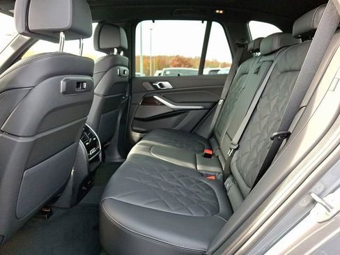 New 2026 BMW X5 xDrive50e image 9