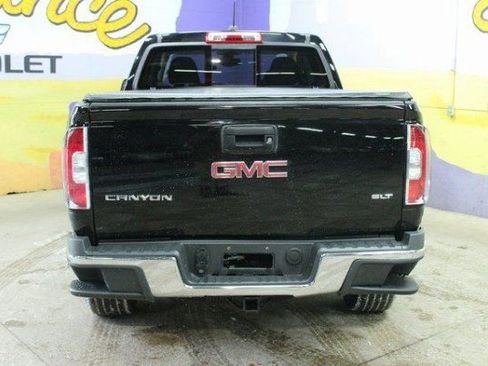 Used 2015 GMC Canyon SLT image 3