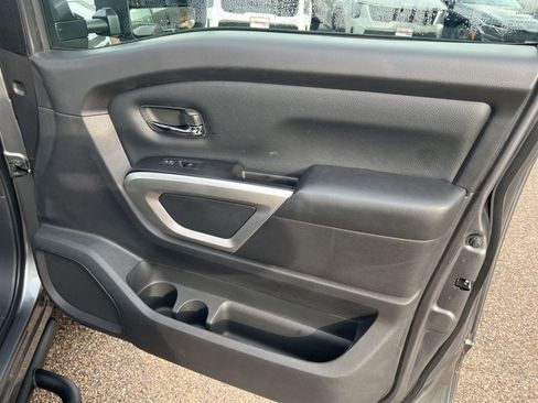 Certified 2024 Nissan Titan SV w/ SV Convenience Package image 22