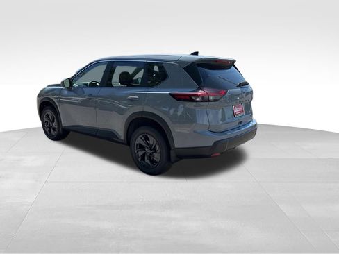 New 2026 Nissan Rogue SV w/ Cold Weather Package FWD image 2