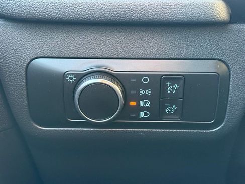 Used 2025 Ford Escape Active FWD image 9