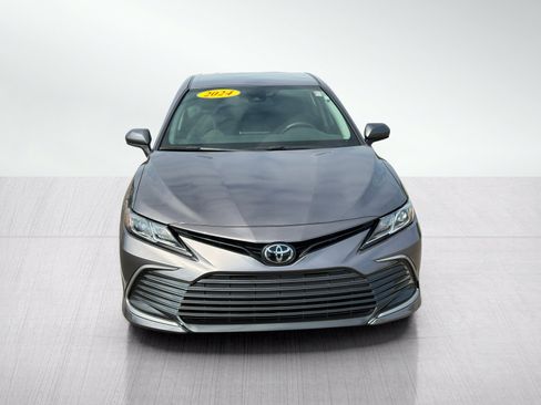 Used 2024 Toyota Camry LE FWD image 8
