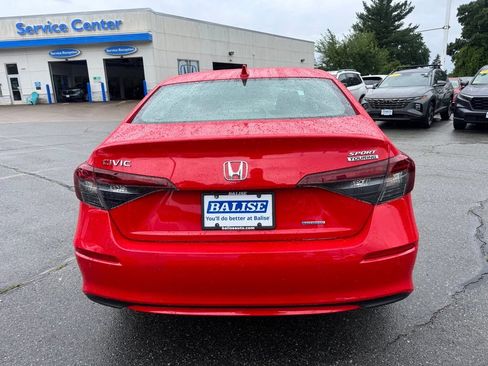 Used 2025 Honda Civic Sport image 4