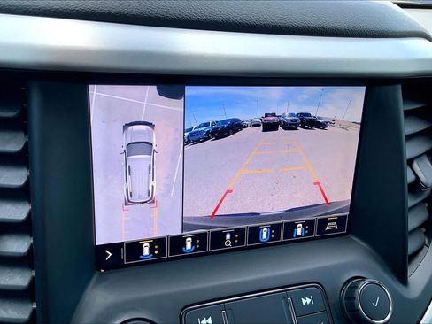 Used 2020 GMC Acadia SLT w/ Driver Alert Package II FWD image 27