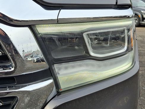 Used 2022 RAM 1500 Laramie image 9