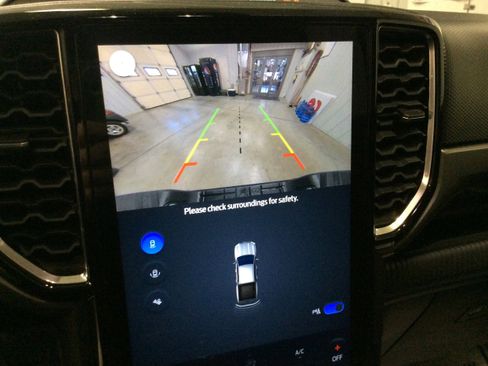 Used 2024 Ford Ranger XLT w/ Equipment Group 301A High image 28